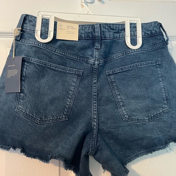 Universal Thread women’s denim shorts - Picture 5 of 6